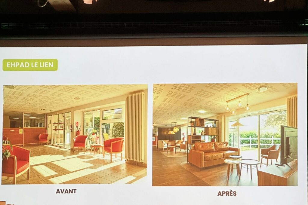 Transformation d’un espace d’EHPAD : création de coins chaleureux, sols redéfinis, éclairage domestique et mobilier confortable pour un vrai “chez-soi”.