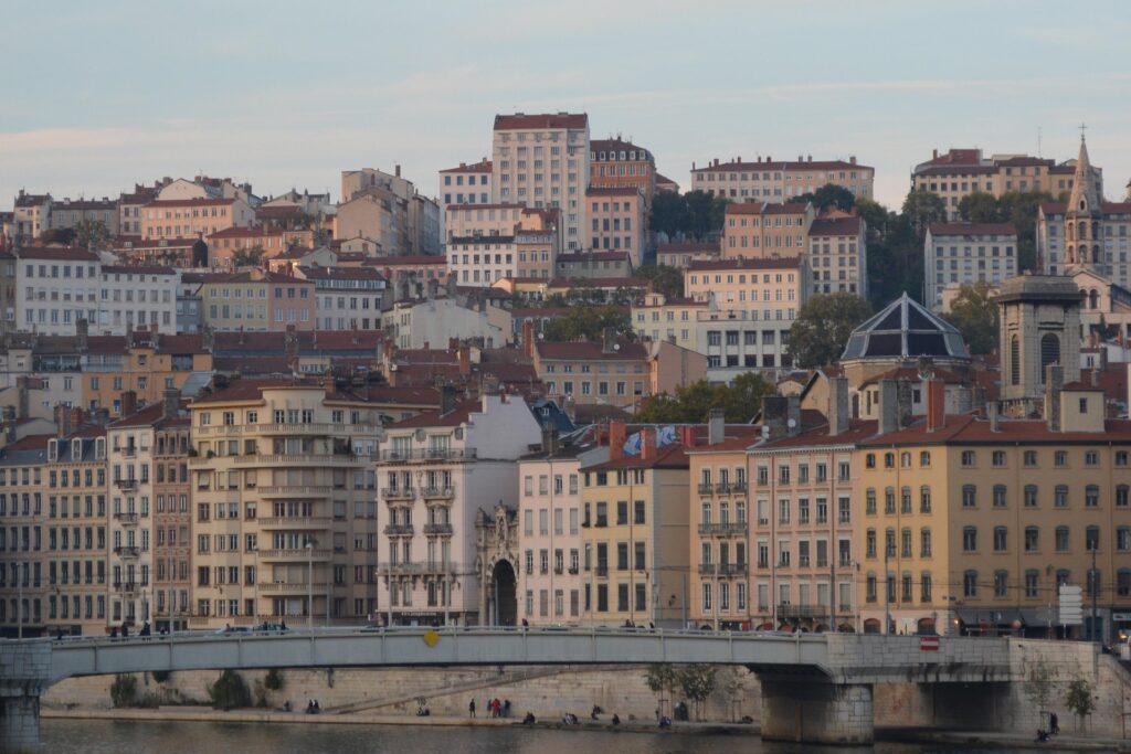 Lyon – loi de simplification du droit de l’urbanisme et du logement : impacts pour les collectivités et les projets immobiliers